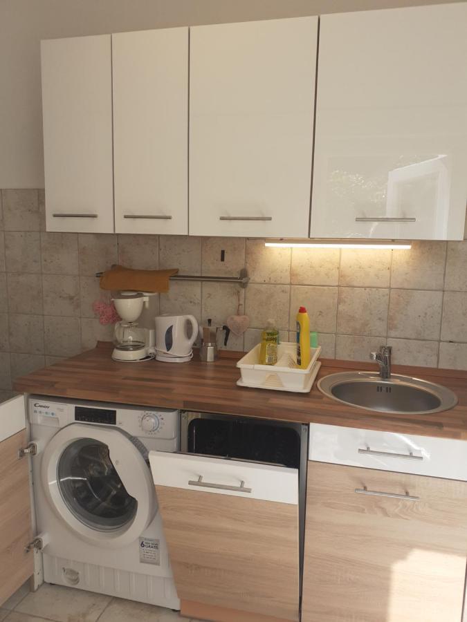 Rose Apartman Balatonlelle Extérieur photo