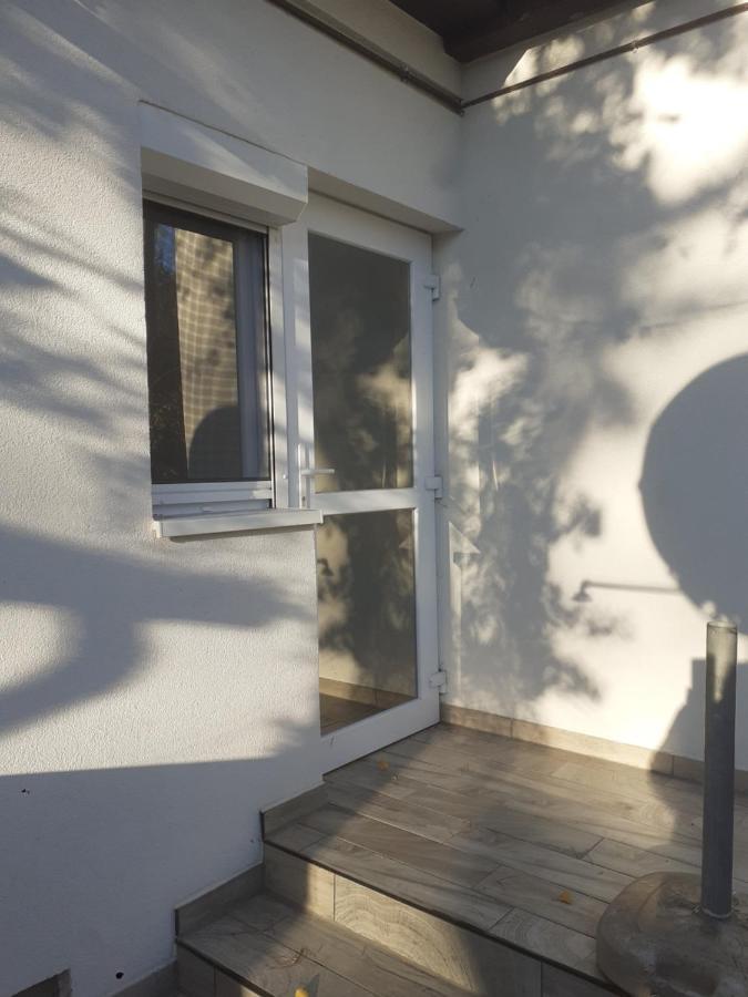 Rose Apartman Balatonlelle Extérieur photo